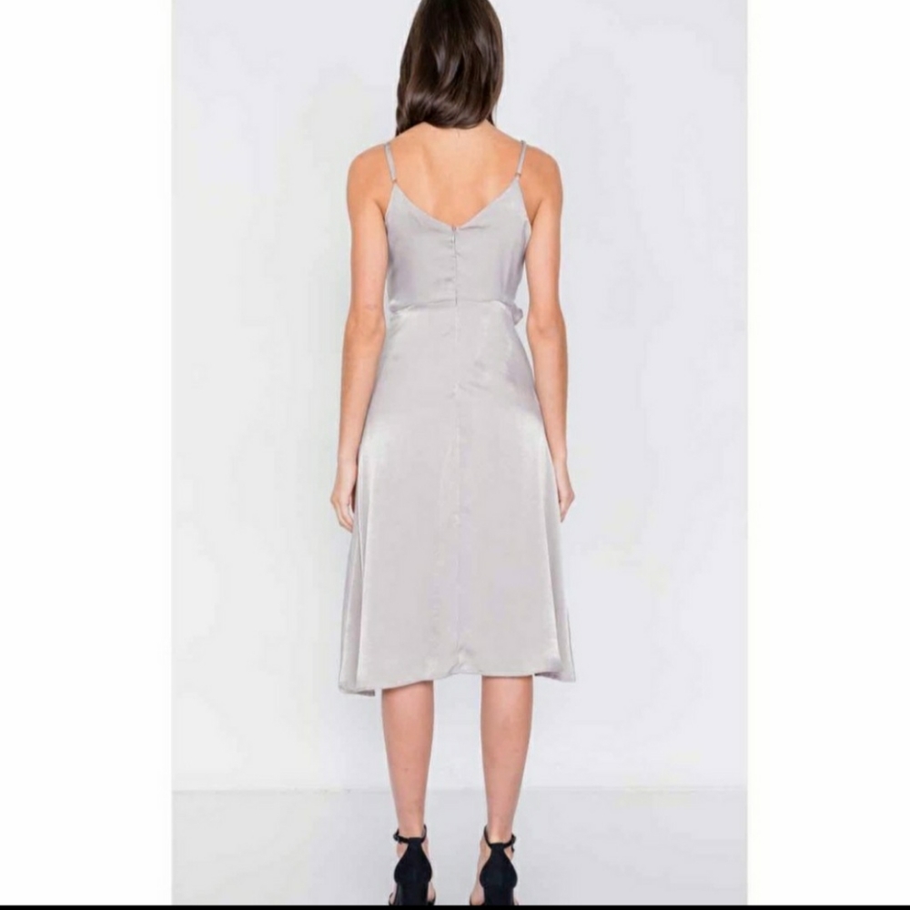 Midi Ruffle Dress - Picture 3 of 4